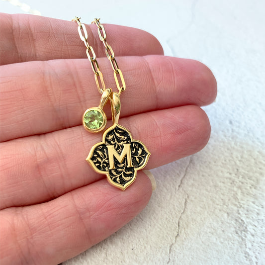 Clover Love Letter in 9k Gold