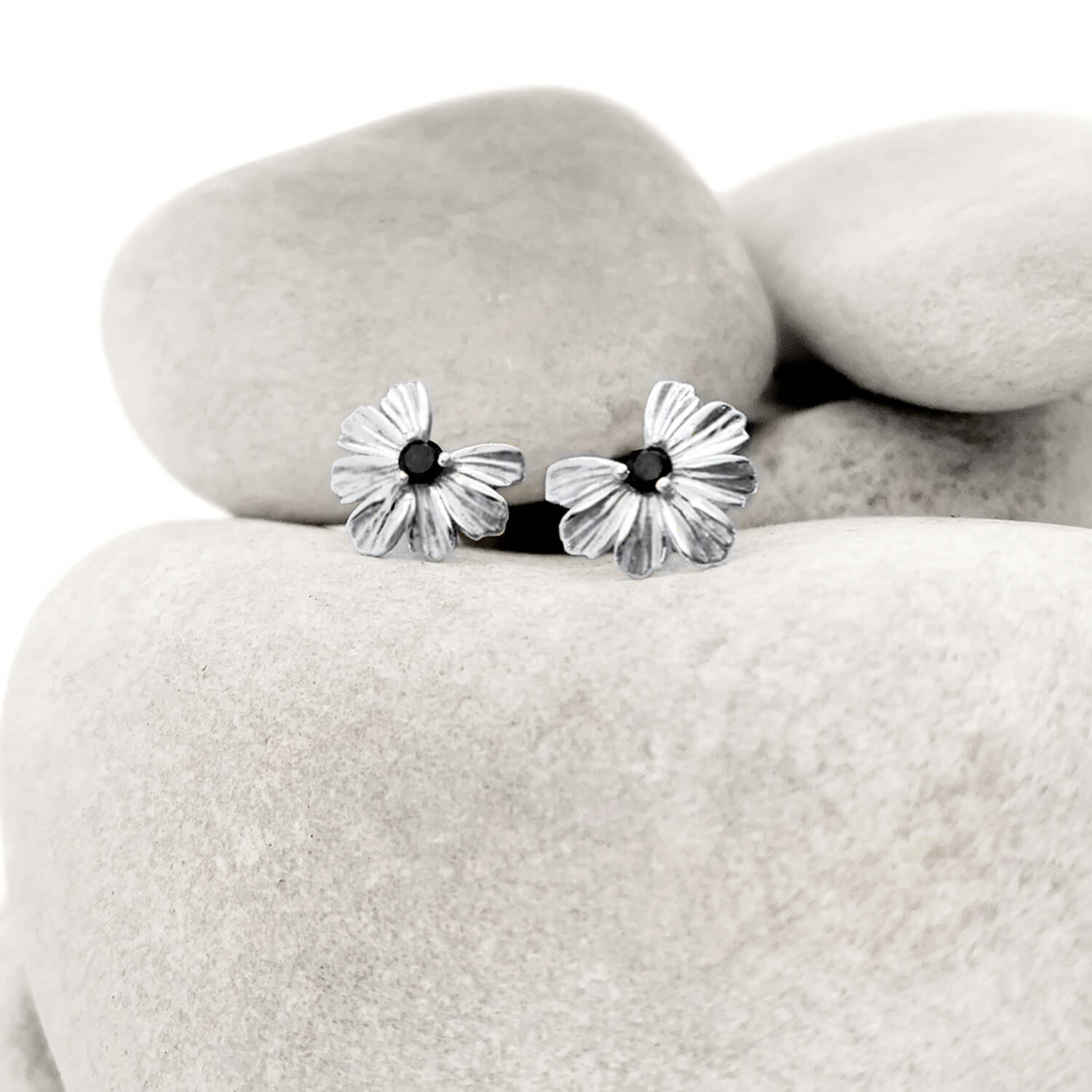 Sterling Silver Floral Heart stud earrings with black moissanite 